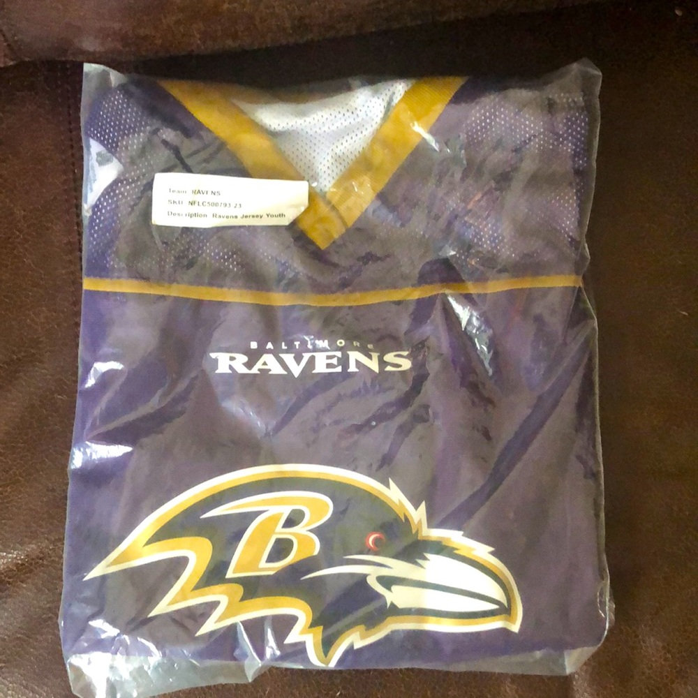 COPY - Brand new Baltimore Ravens youth jersey size L, and XL